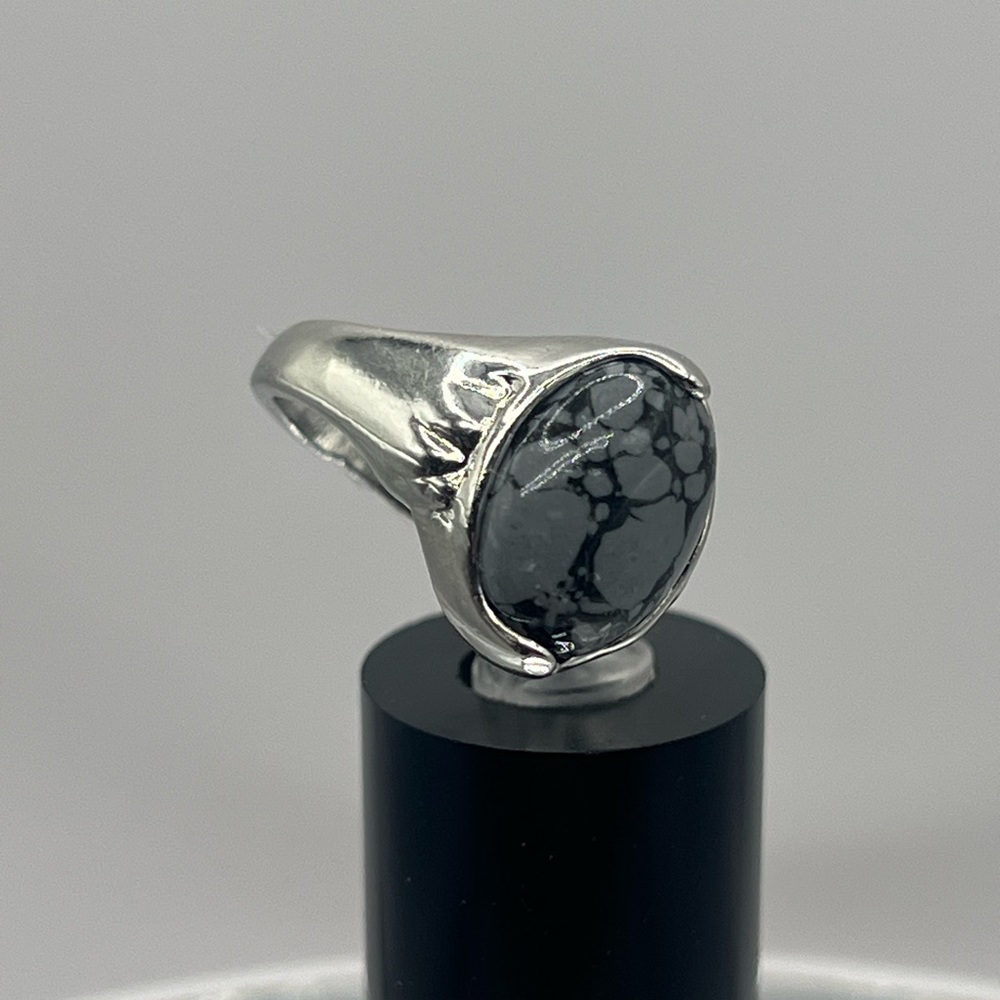 Brand New Teardrop “Snowflake Obsidian” Silver Ring